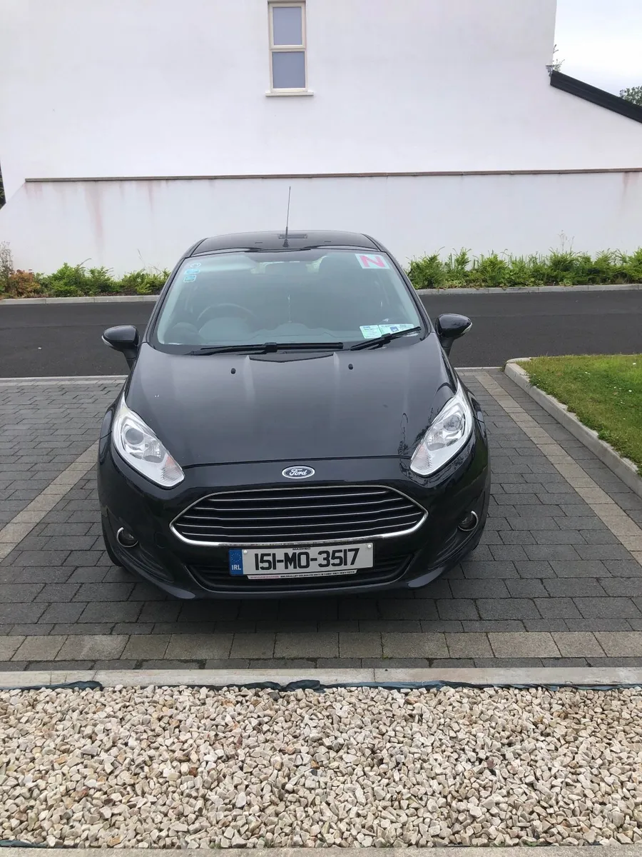 Ford Fiesta 2015 - Image 2