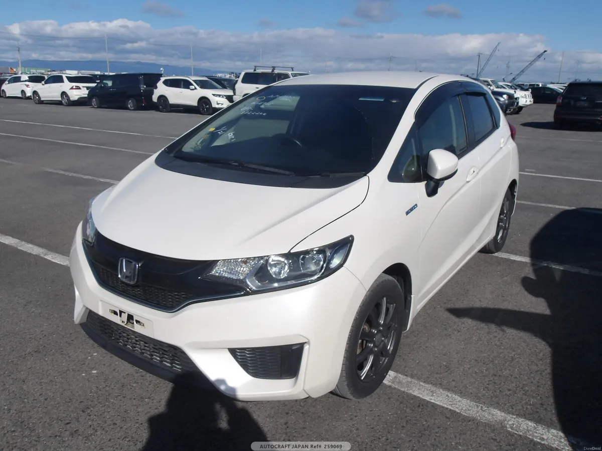 2017 HONDA FIT 1.5HYBRID - Image 1