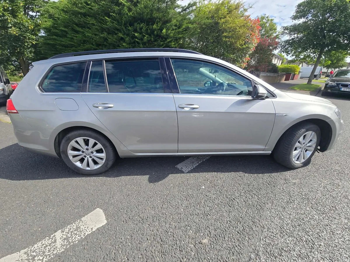 LOW MILEAGE 2015 Auto 1.2 TSI VW GOLF - Image 3