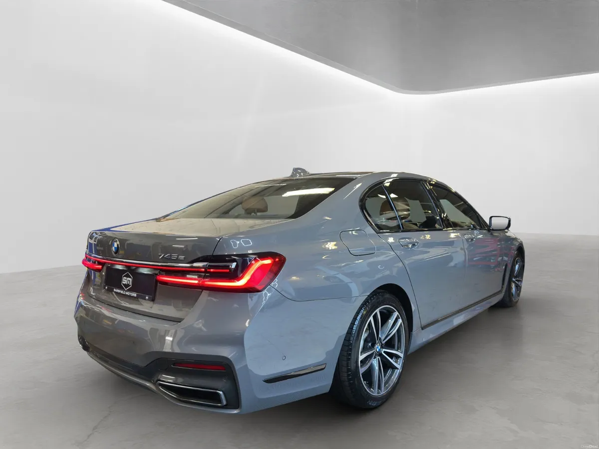 2021 BMW 7-Series 745 MSPORT - Image 4