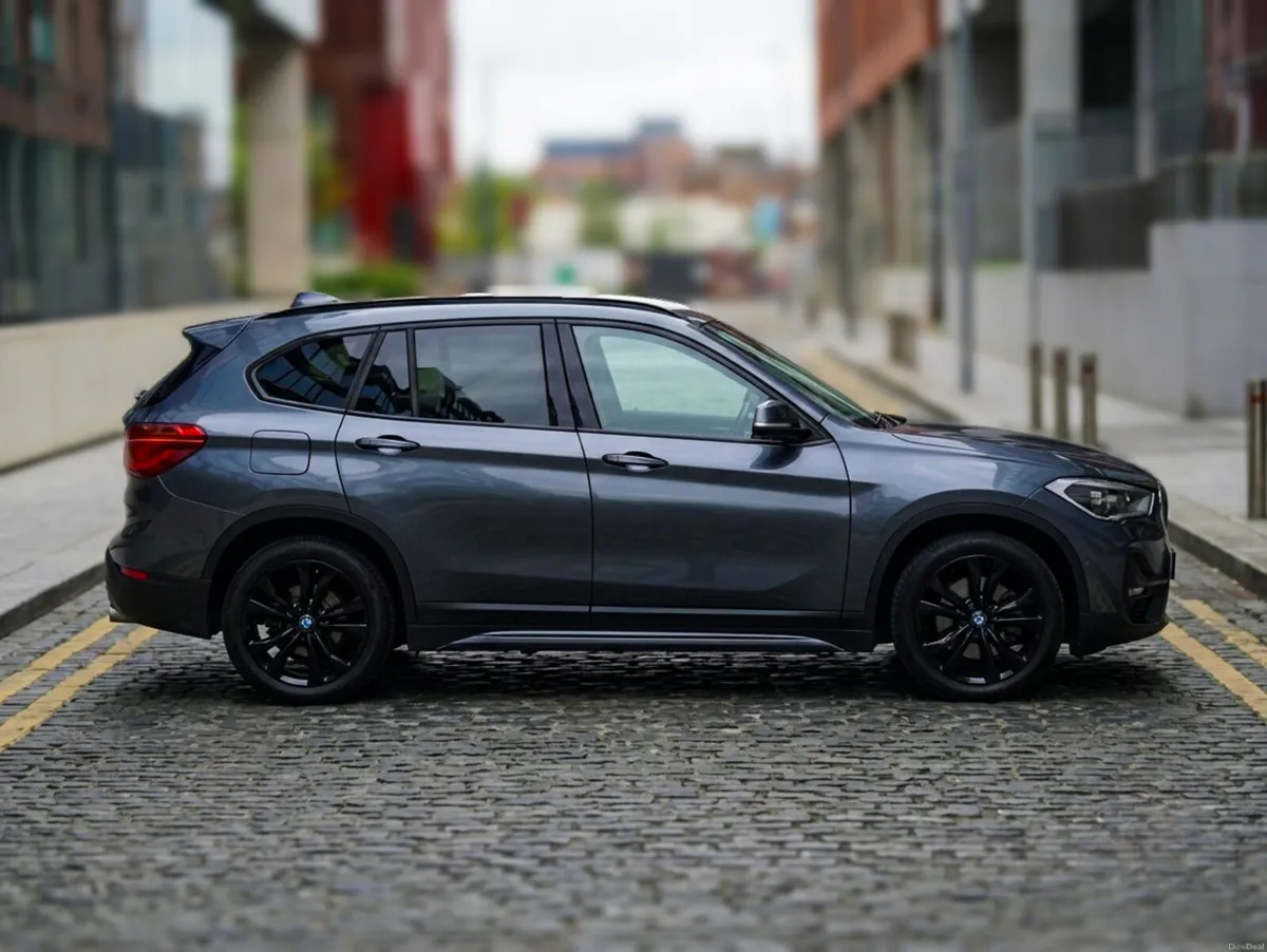BMW X1 2020 // Low Km // Plug-in Hybrid - Image 4