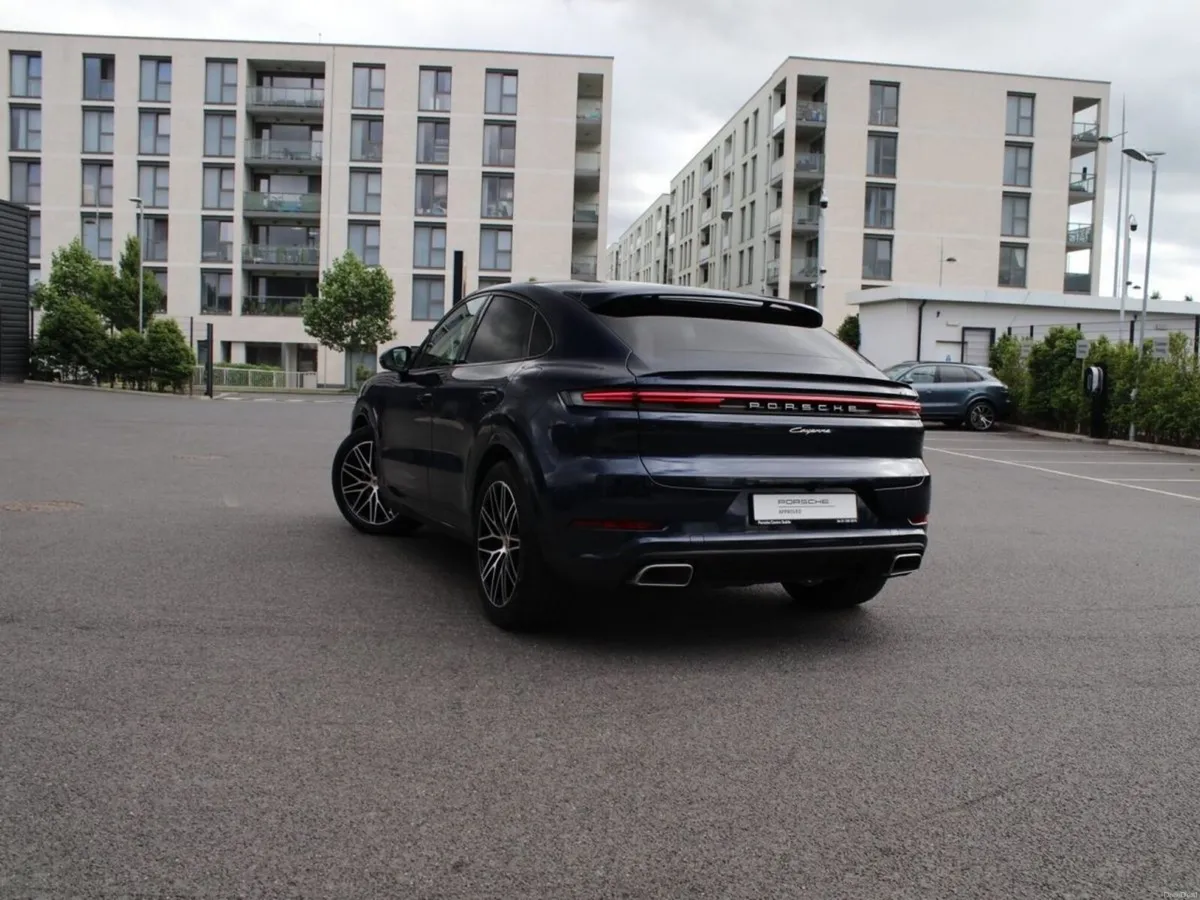 Porsche Cayenne E-Hybrid Coupe - Image 3