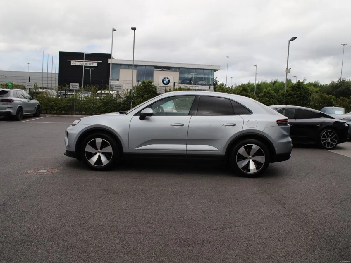Porsche Macan Electric - Image 4