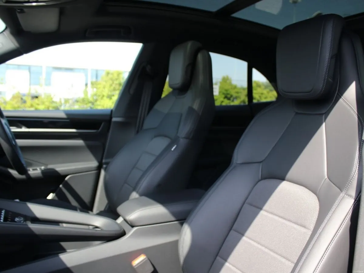 Porsche Macan Electric - Image 5