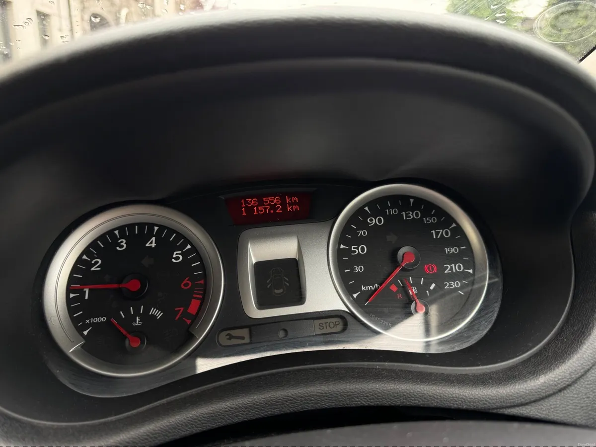 Renault Clio 2011 - Image 3
