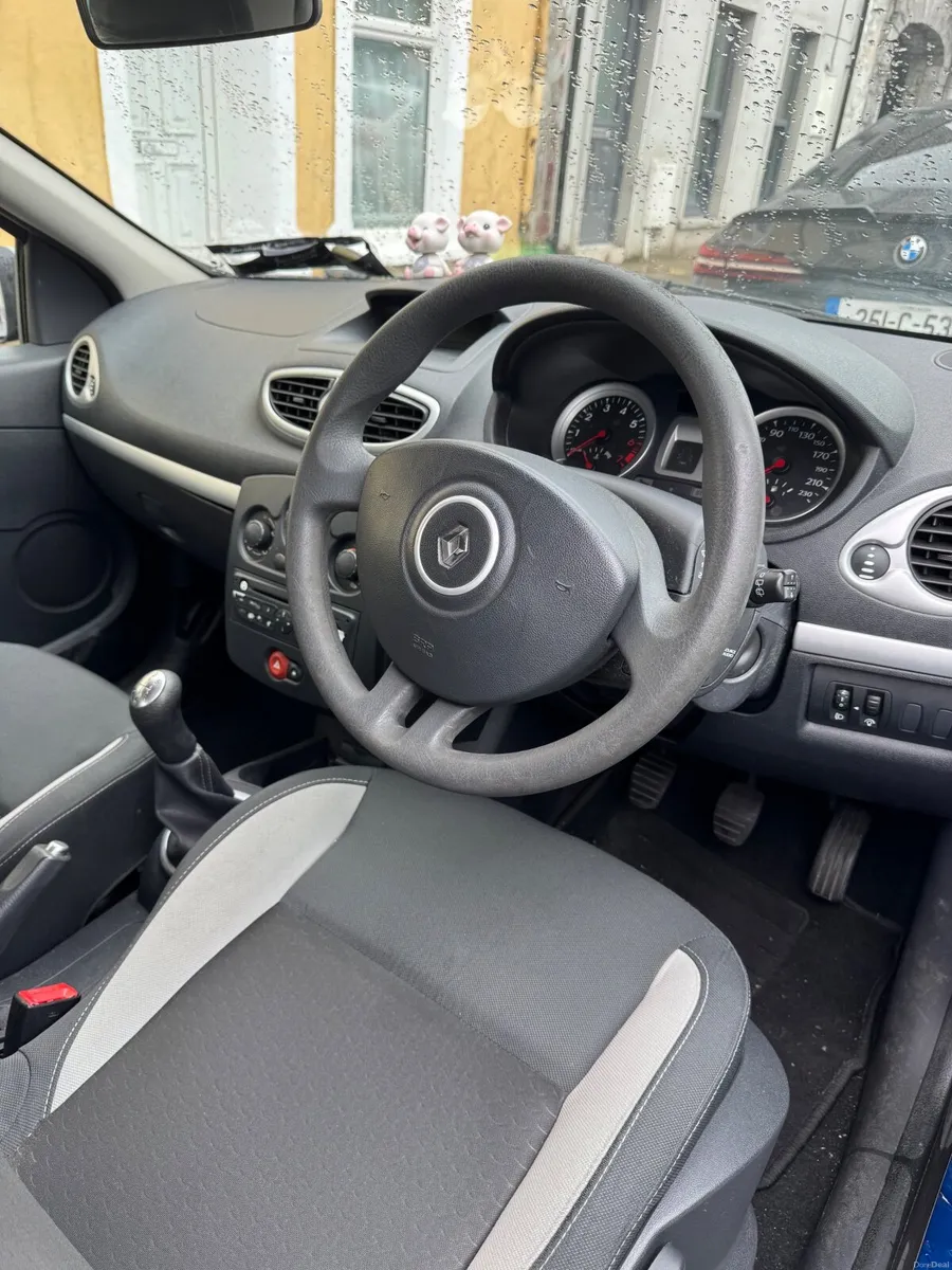 Renault Clio 2011 - Image 4