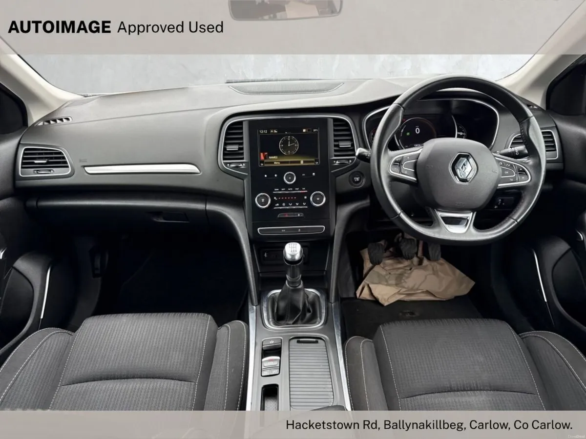 Renault Megane 1.5 Blue dCi 115 ICONIC TOURING - Image 2