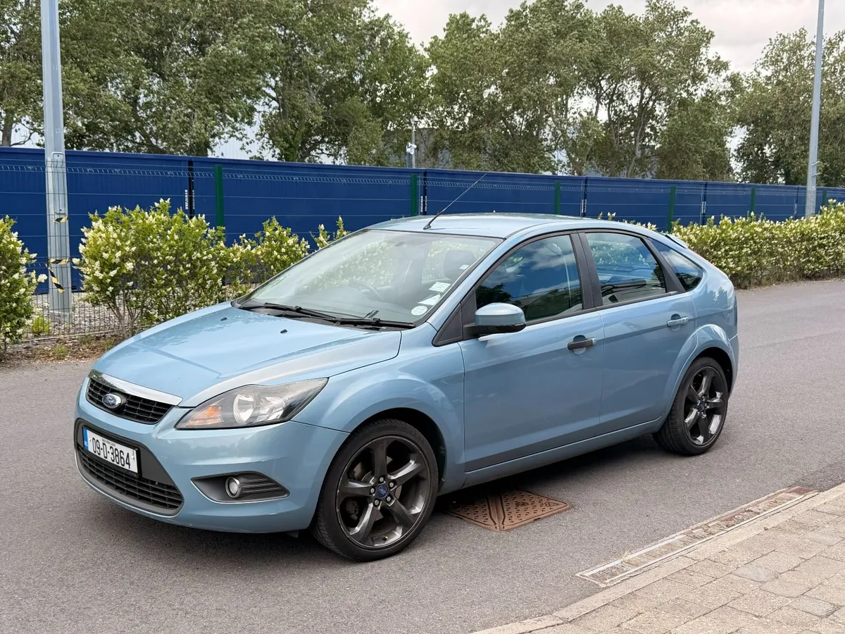 Ford Focus 2009 - Image 1
