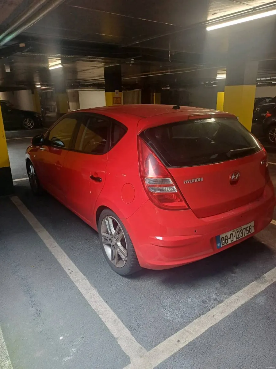 Hyundai i30 - Image 2
