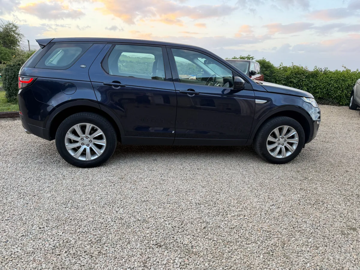 Land Rover Discovery Sport 2016 Automatic - Image 4
