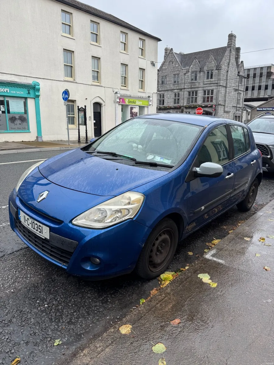 Renault Clio 2011 - Image 1