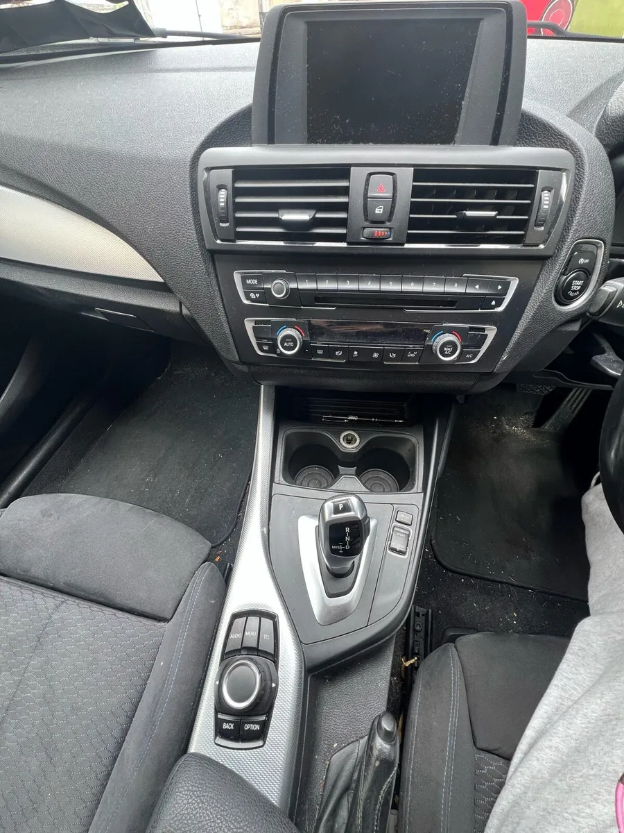 Automatic BMW 1 Series - low mileage - Image 6