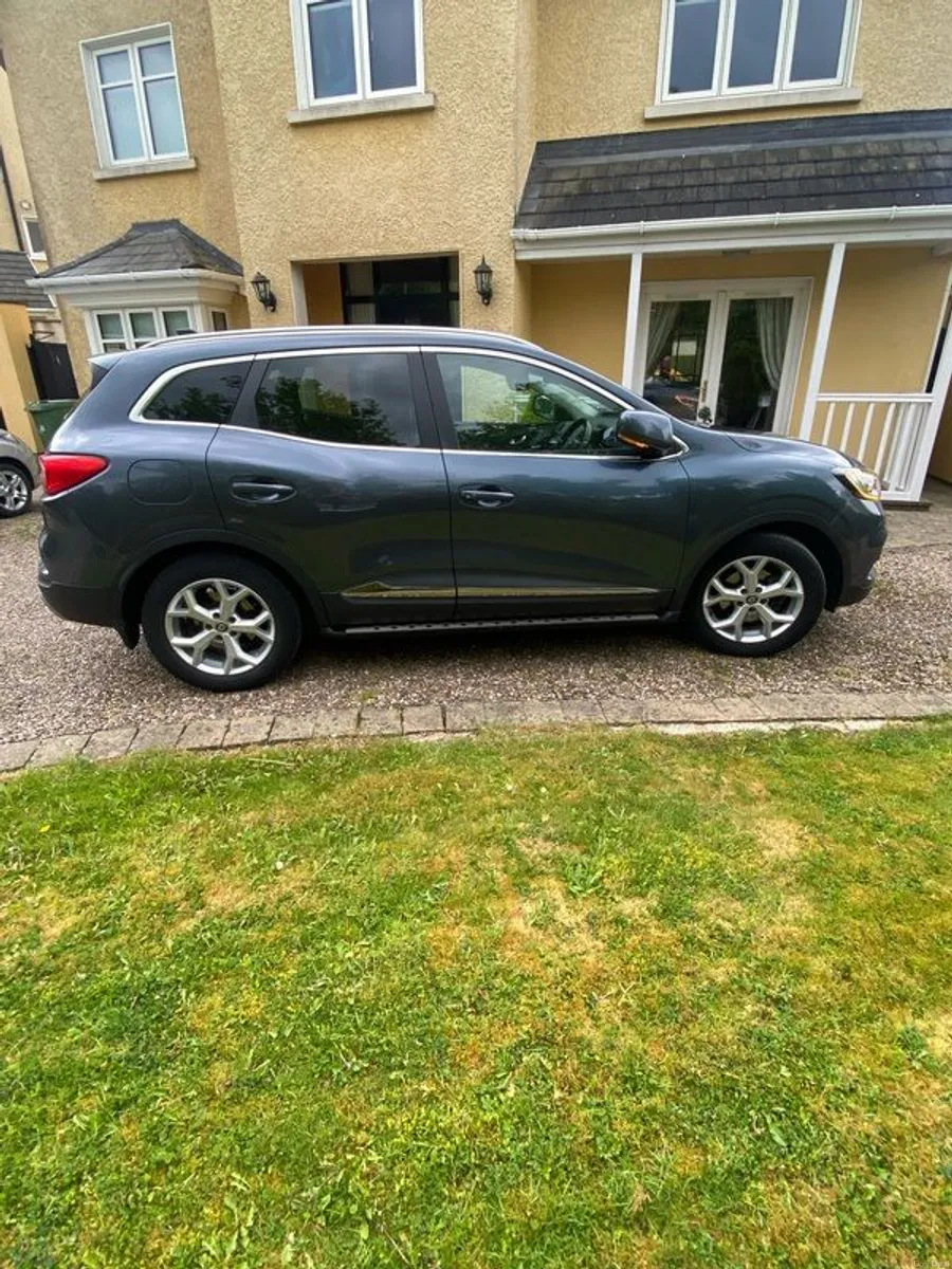 2019 Renault Kadjar - Image 2