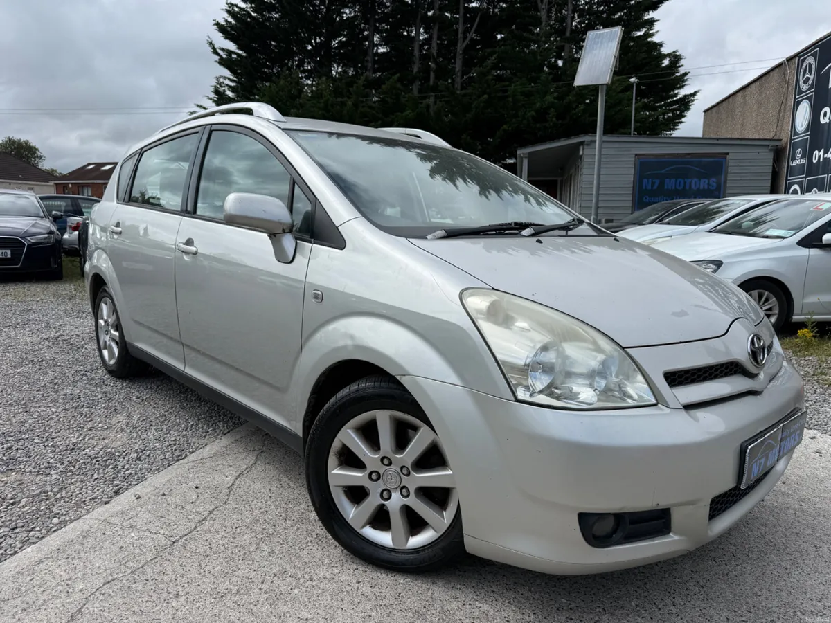 2007 Toyota Corolla 1.6 VERSO LUNA - Image 1