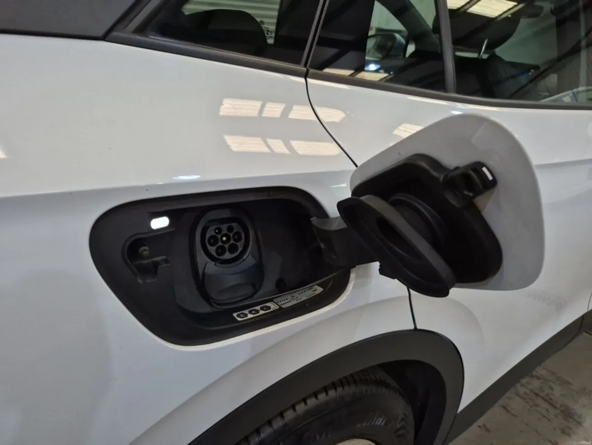 Volkswagen ID.4 City 52KWH 148HP - Image 6
