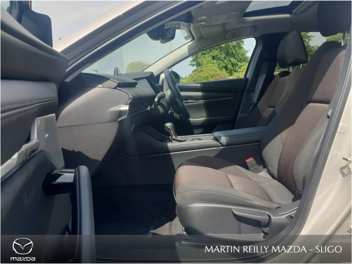 Mazda Mazda3 e-Skyactiv X Exclusive-Line SUNR - Image 6