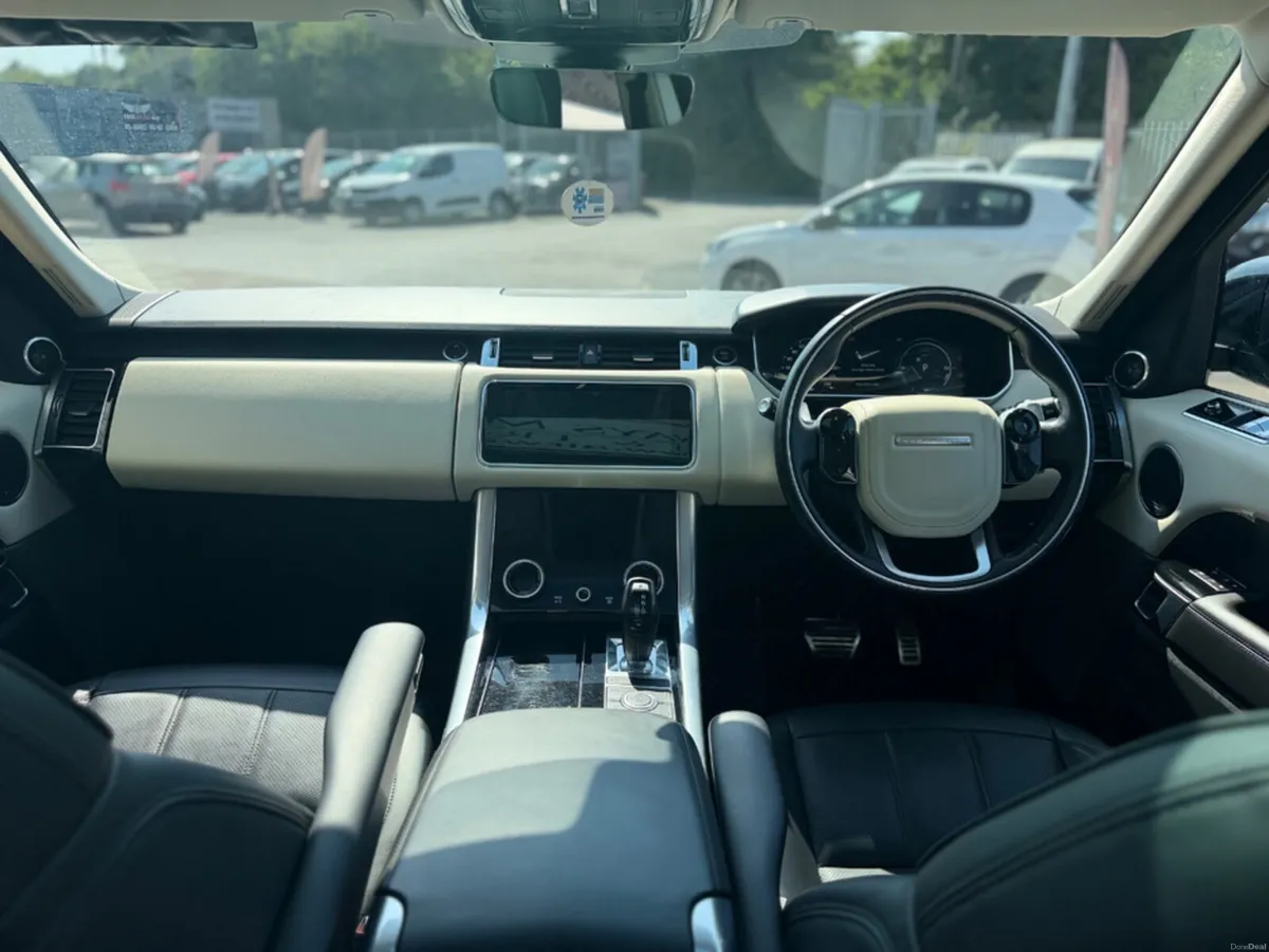 Land Rover Range Rover Sport 2.0 SPORT HSE SILVER - Image 2