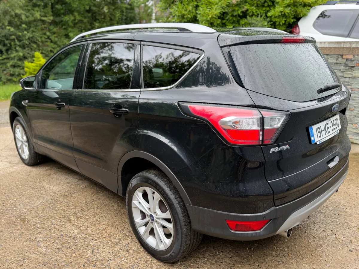 Ford Kuga 2019 Crew cab new doe - Image 4