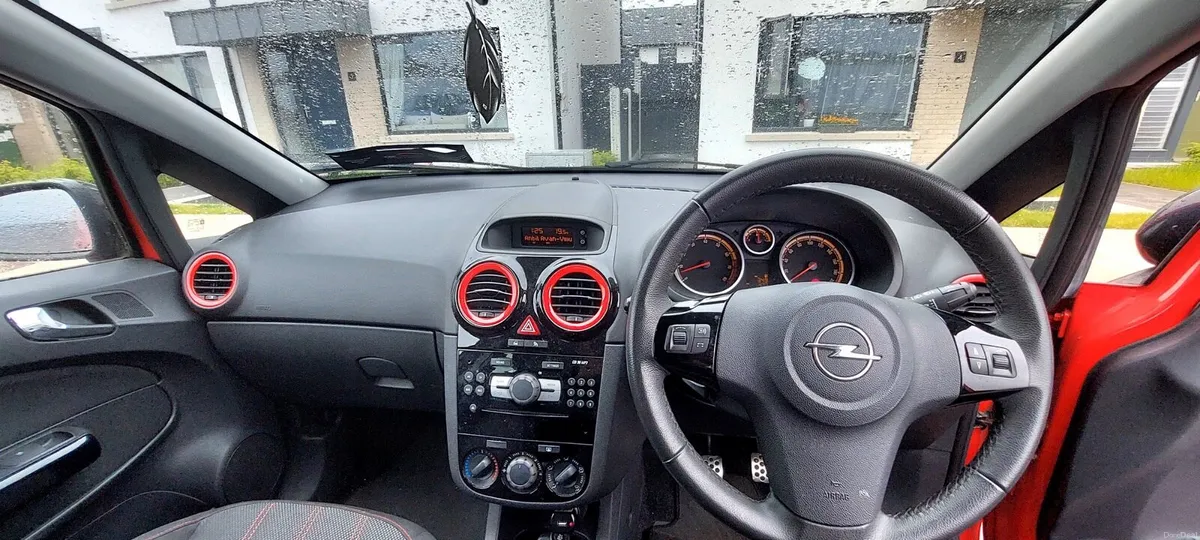 Opel Corsa Limited Edition - Image 2