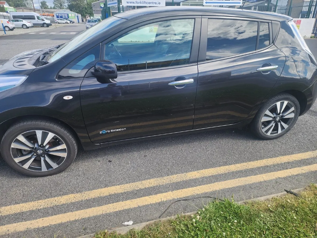 Nissan Leaf 2016 - Image 2