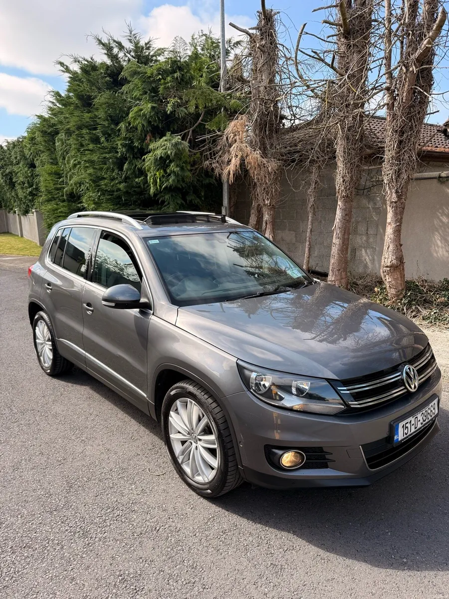 2015 Volkswagen Tiguan Sunroof - Image 2