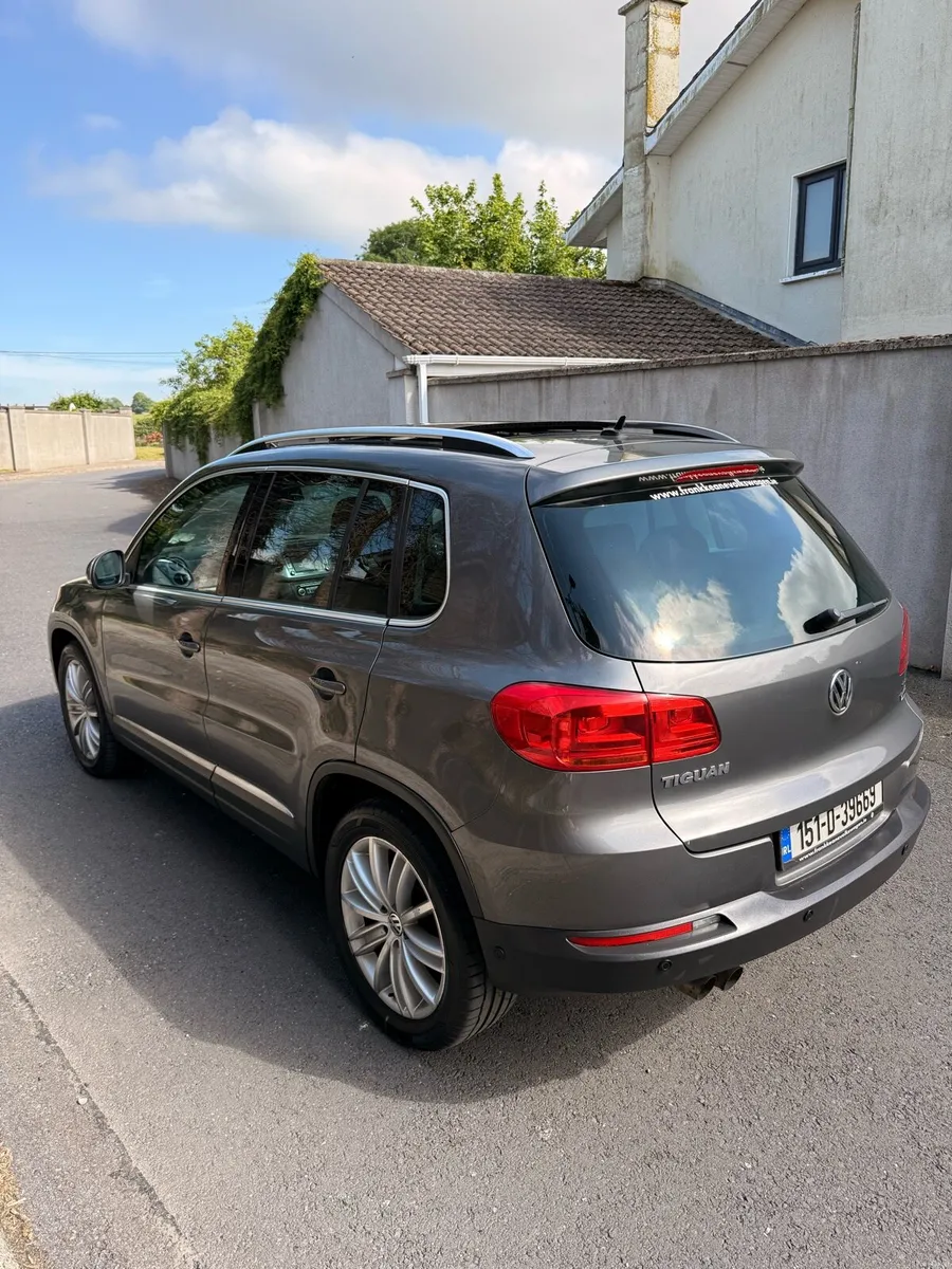 2015 Volkswagen Tiguan Sunroof - Image 3
