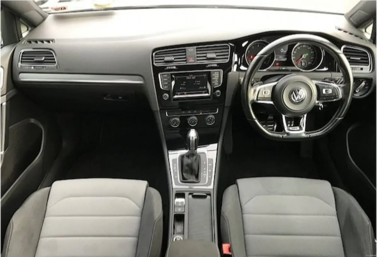 Volkswagen Golf 2014 R-LINE - Image 2