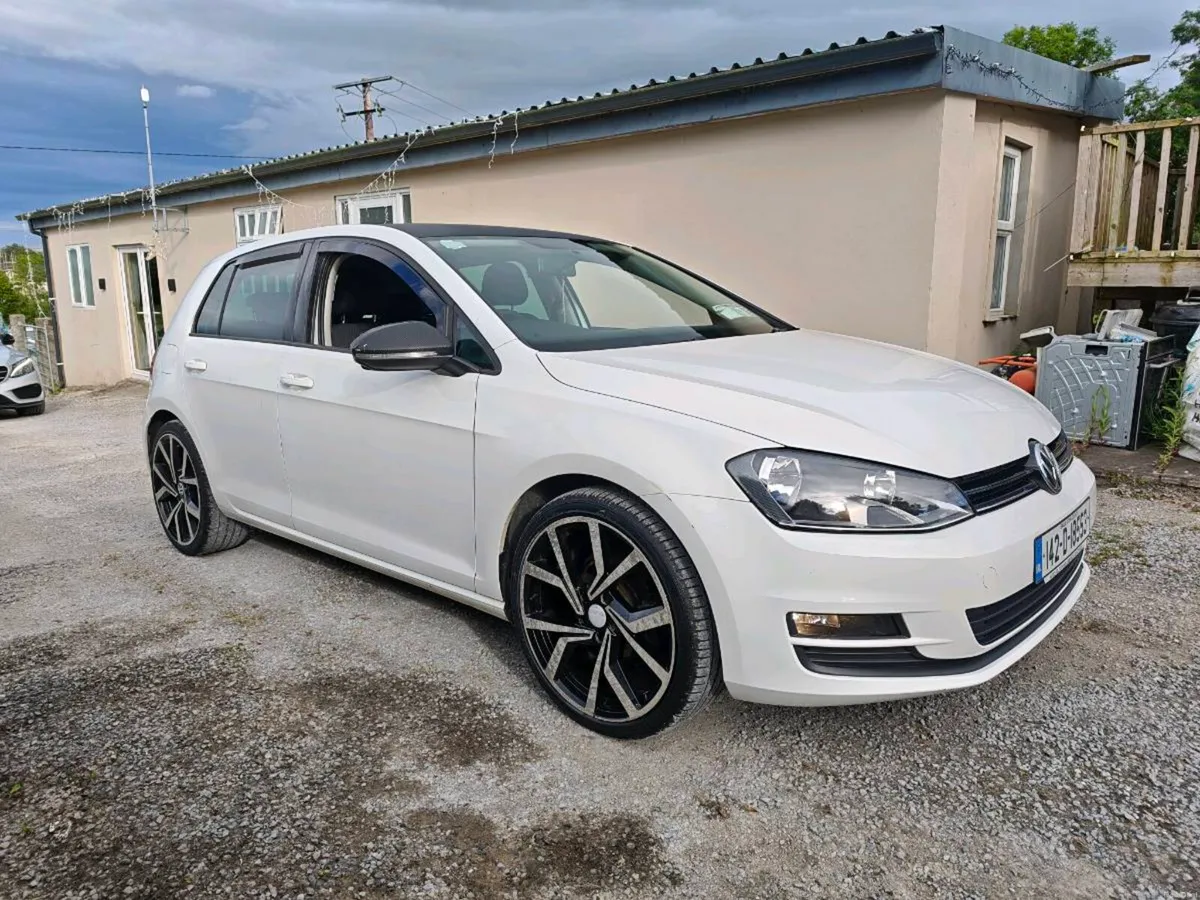 Volkswagen Golf - Image 1
