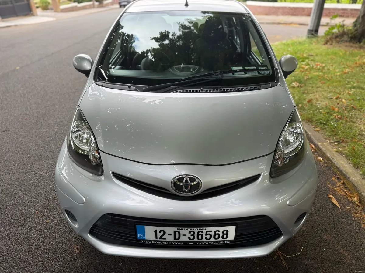 2012 Toyota Aygo 70400 KMS NCT 08/27 - Image 2