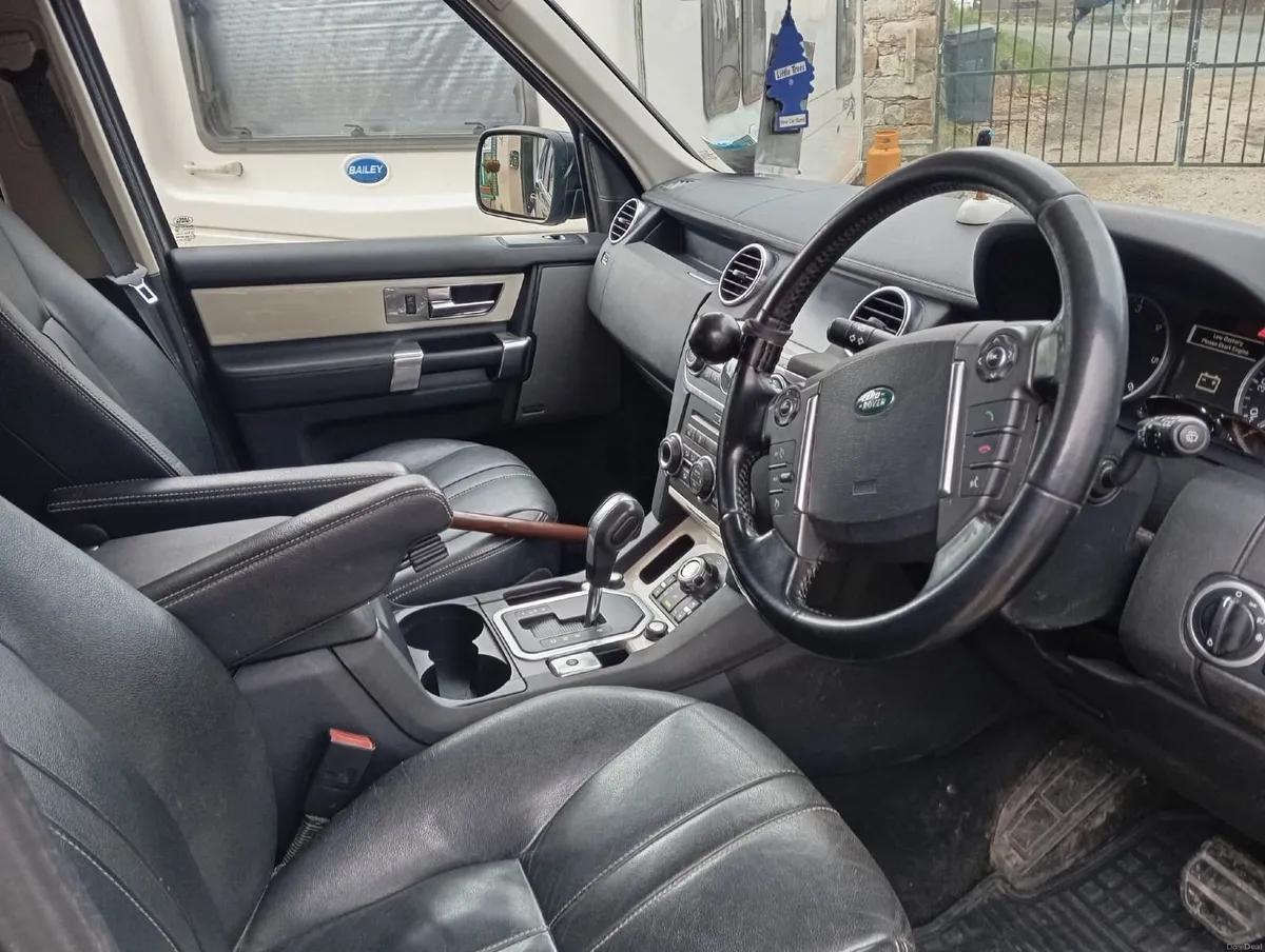 Land Rover Discovery 2011 - Image 4