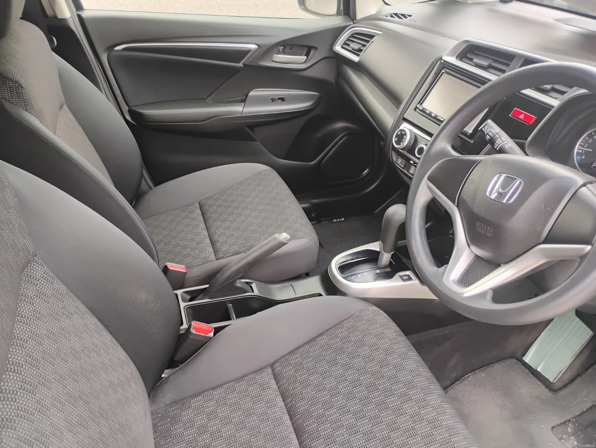 Honda Fit 2014 - Image 4