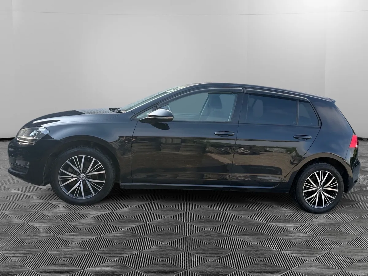 VW  Golf Comfortline DSG - Image 2