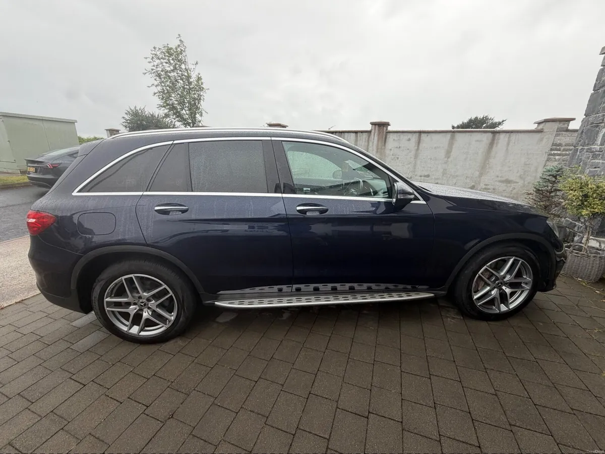 Mercedes-Benz GLC 2018 - Image 3