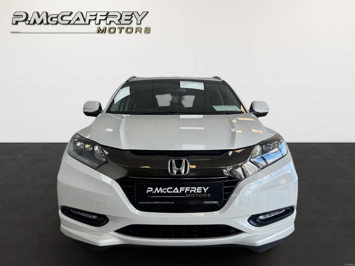 2017 Honda Vezel 1.5 Hybrid Auto Half Leather - Image 2