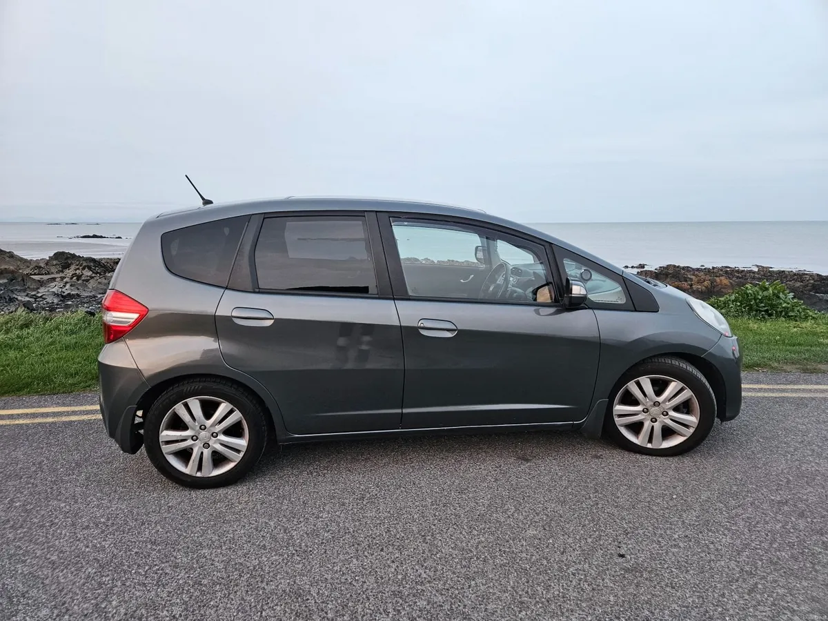 Honda Jazz 2013 - Image 2