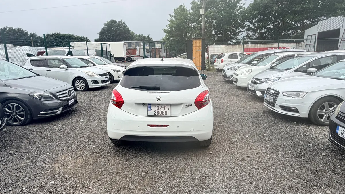 Peugeot 208 2013 Fully Automatic Low Mileage - Image 6