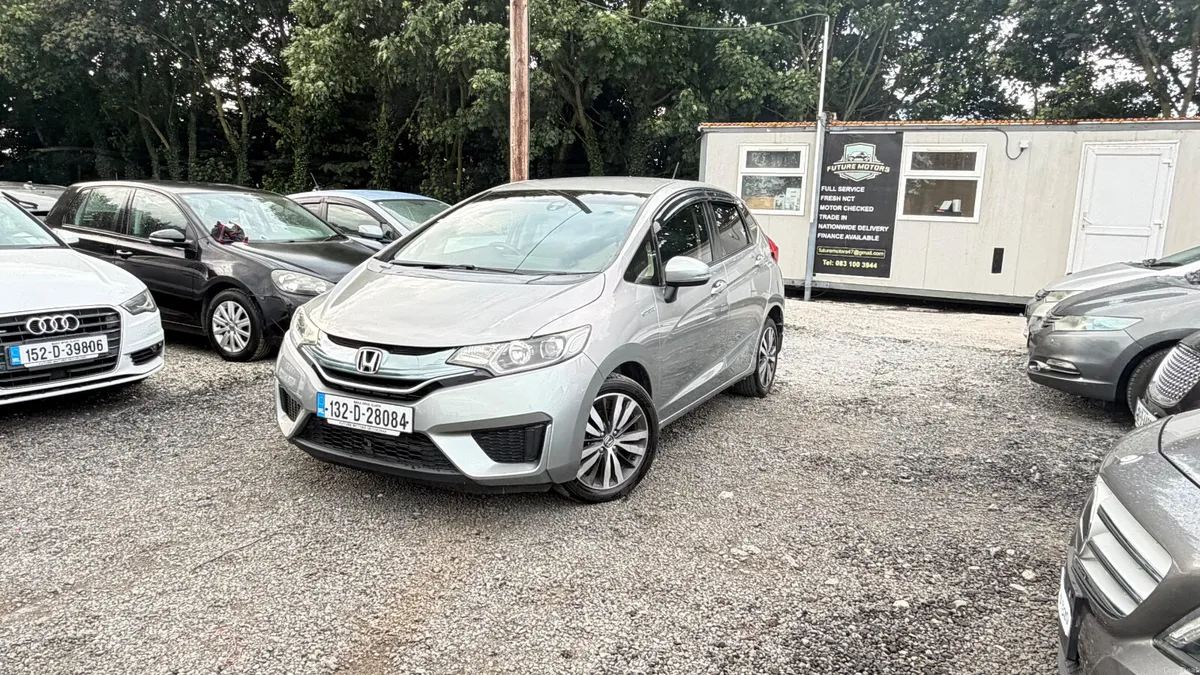 Honda Fit Hybrid 2013 Fully automatic - Image 1