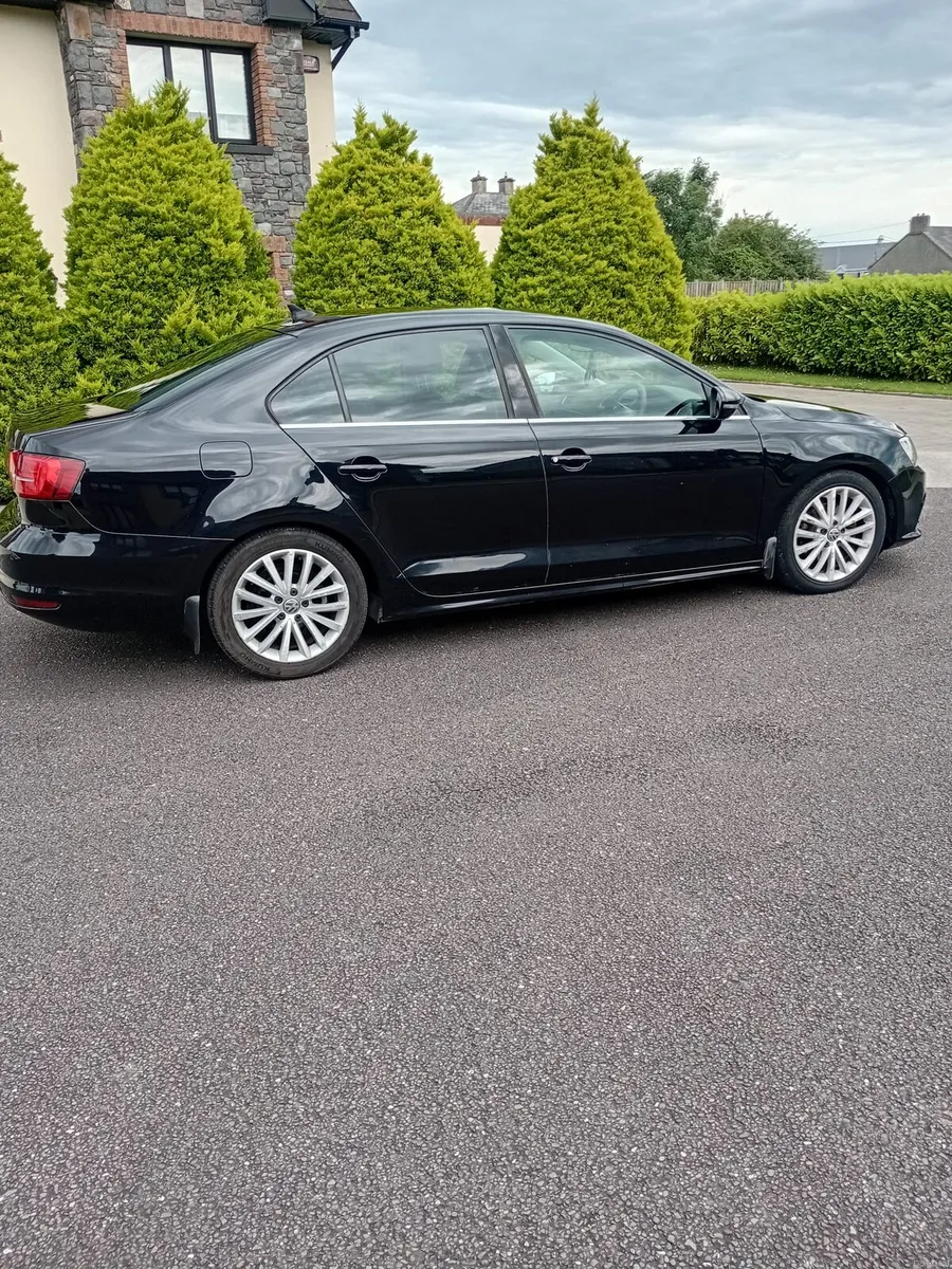 Volkswagen jetta 2017 with long NCT!! - Image 2
