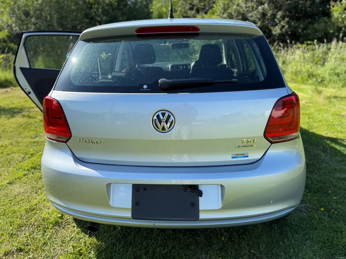 VW POLO (2012) 1.2L BLUE MOTION VERY LOW MILEAGE - Image 6