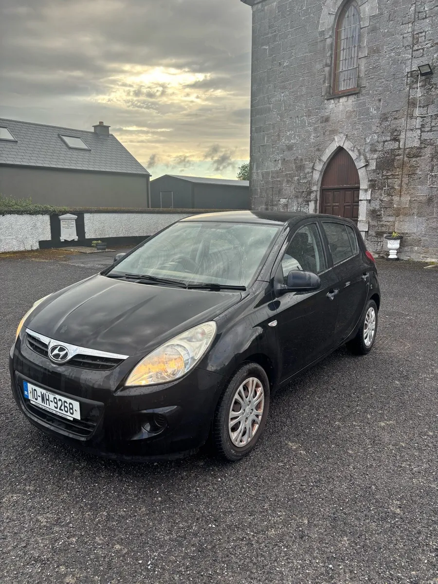 Hyundai i20 - Image 1