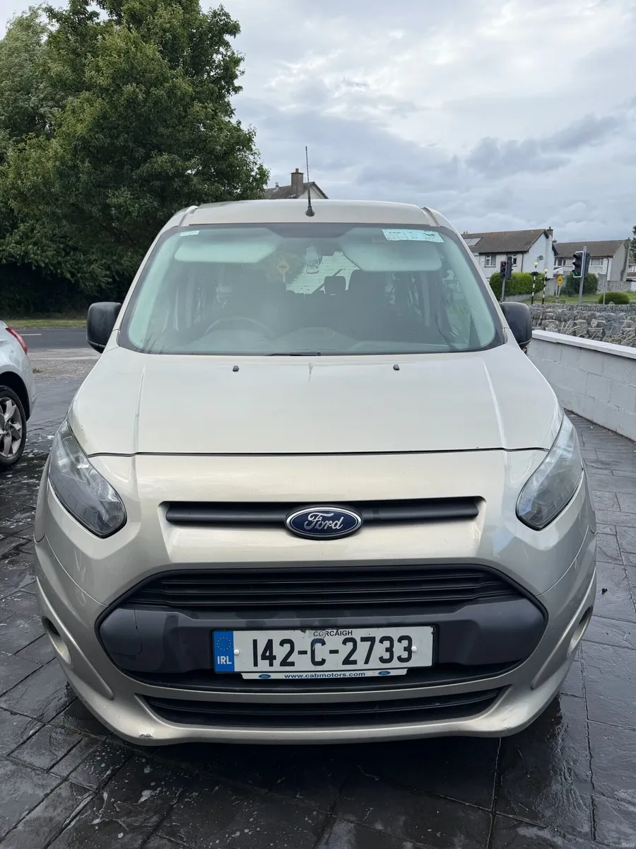 Ford Tourneo Grand 142 7 Seater - Image 2