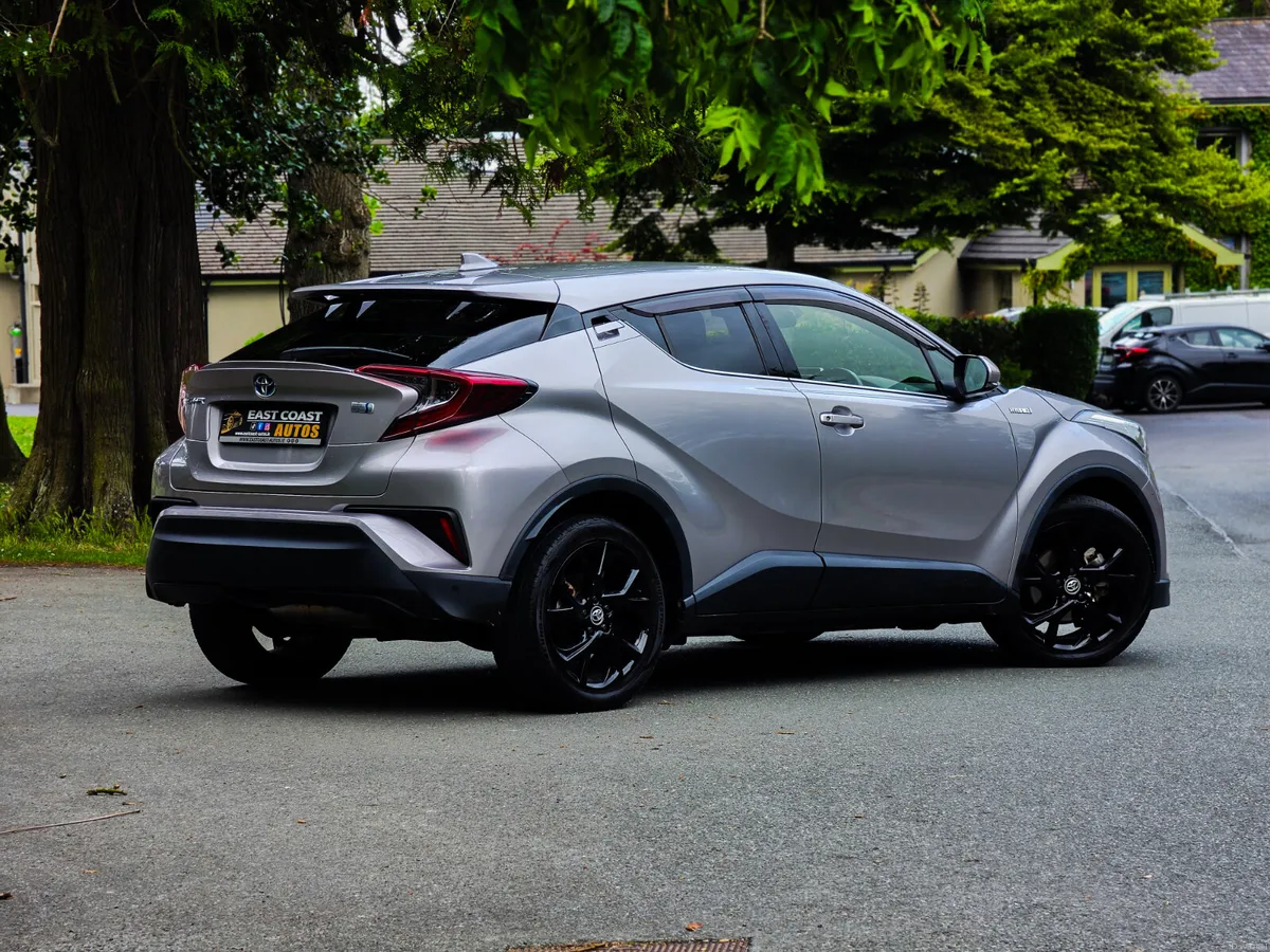 2019 Toyota C-HR 1.8 Petrol Hybris Automatic Sol - Image 3