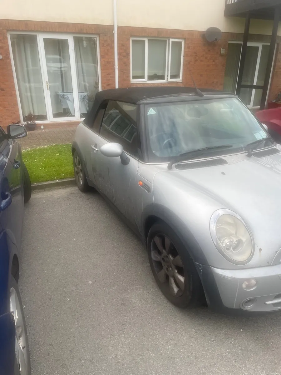 Mini Cooper 2006 convertible - Image 2