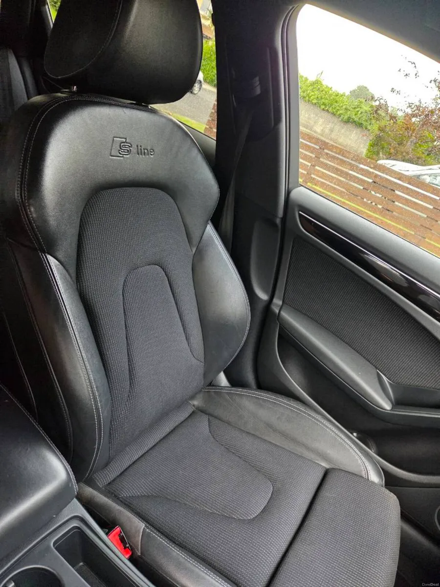 Audi A4 Estate S-line - Image 2