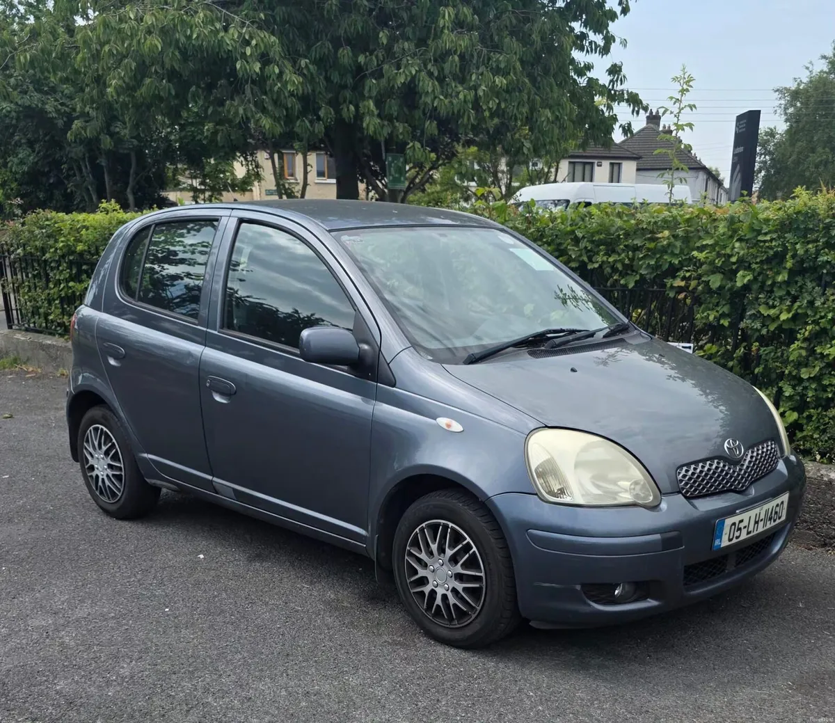 Toyota Yaris 1.0 vvti 5dr - Image 1