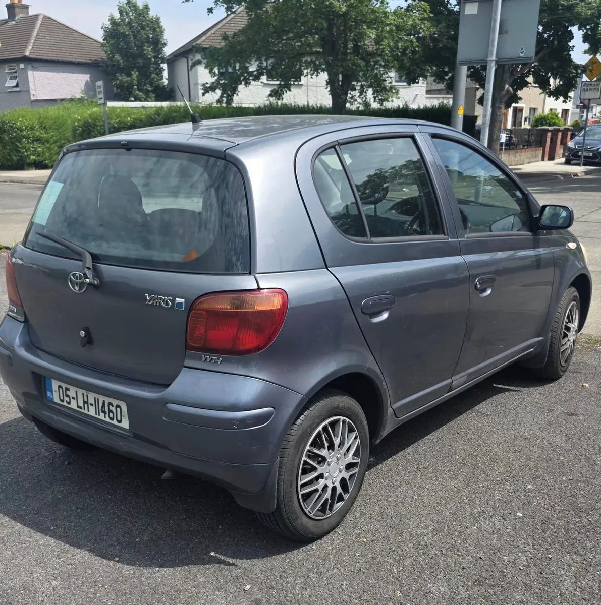 Toyota Yaris 1.0 vvti 5dr - Image 3