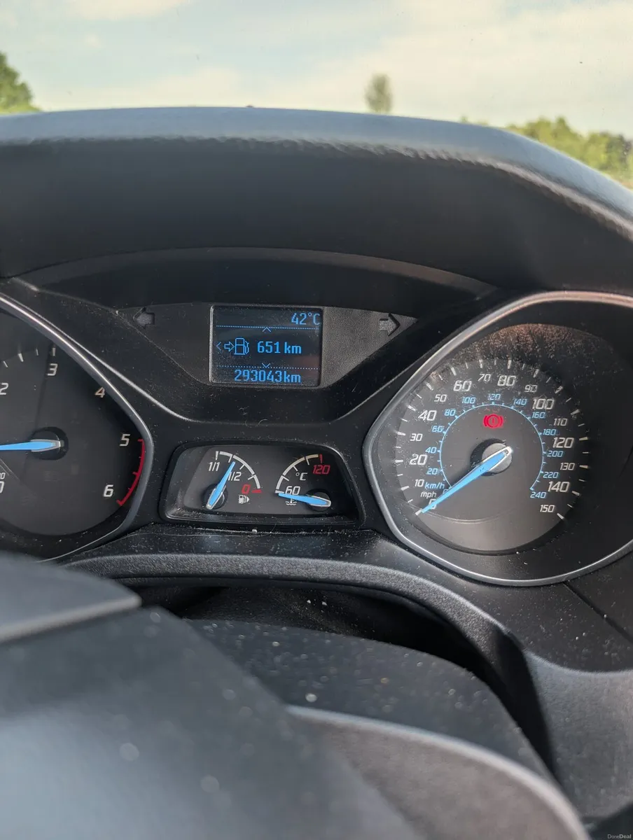 Ford Focus 2013 - Image 2