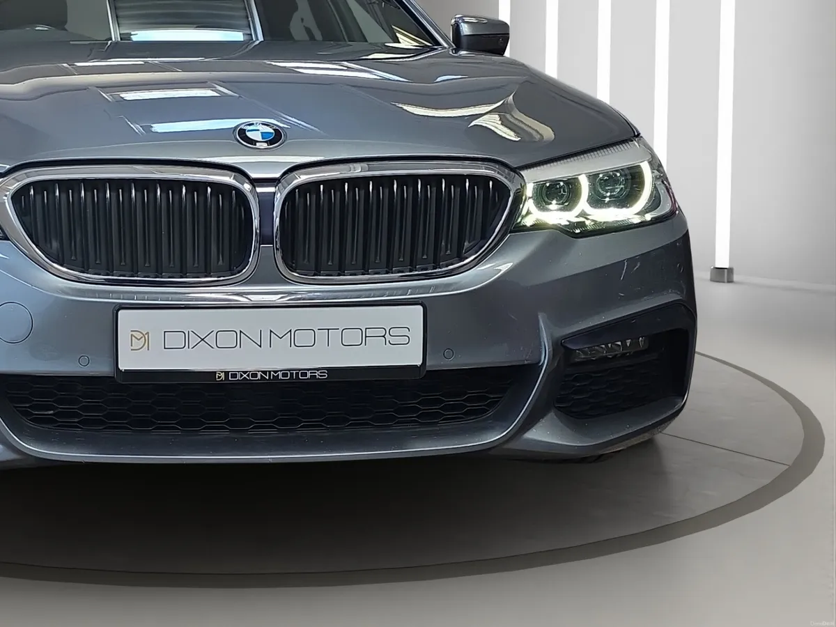 BMW 5-Series 2019 - Image 3