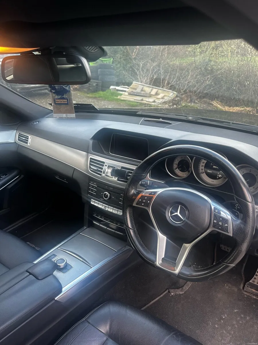 152 Mercedes Benz e220 AMG Night edition with - Image 2