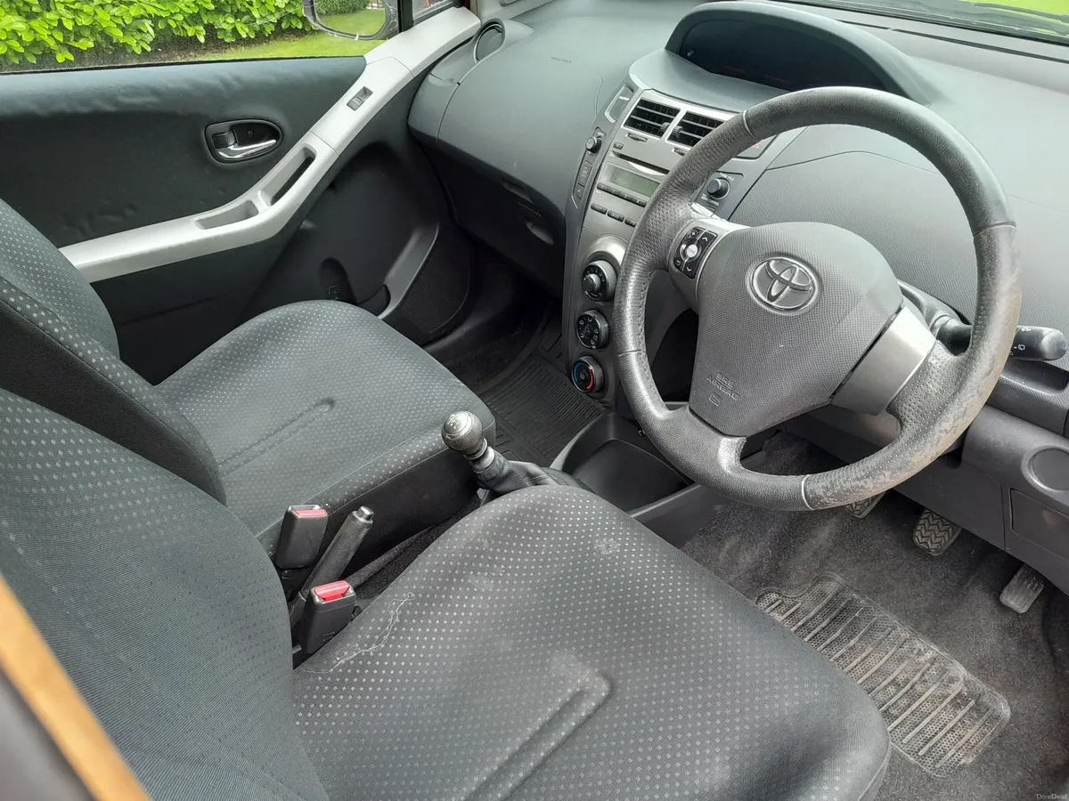 2010 Toyota Yaris d4d nct 02/27 tax 07/26 €2400 - Image 2